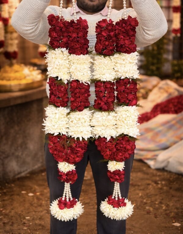 Elegant Rose & White Floral Garland